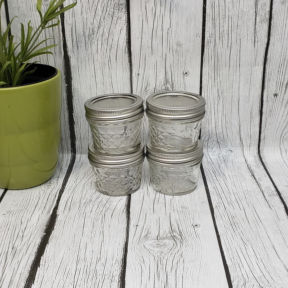 Ball Mason Jelly Jars-4 oz. each - Quilted Crystal Style